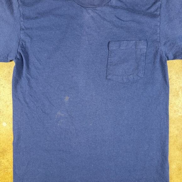 Vintage Hanes Navy Blue Pocket T-Shirt Men’s Medium 90s Single Stitch‎ Tee Blank - Picture 2 of 9